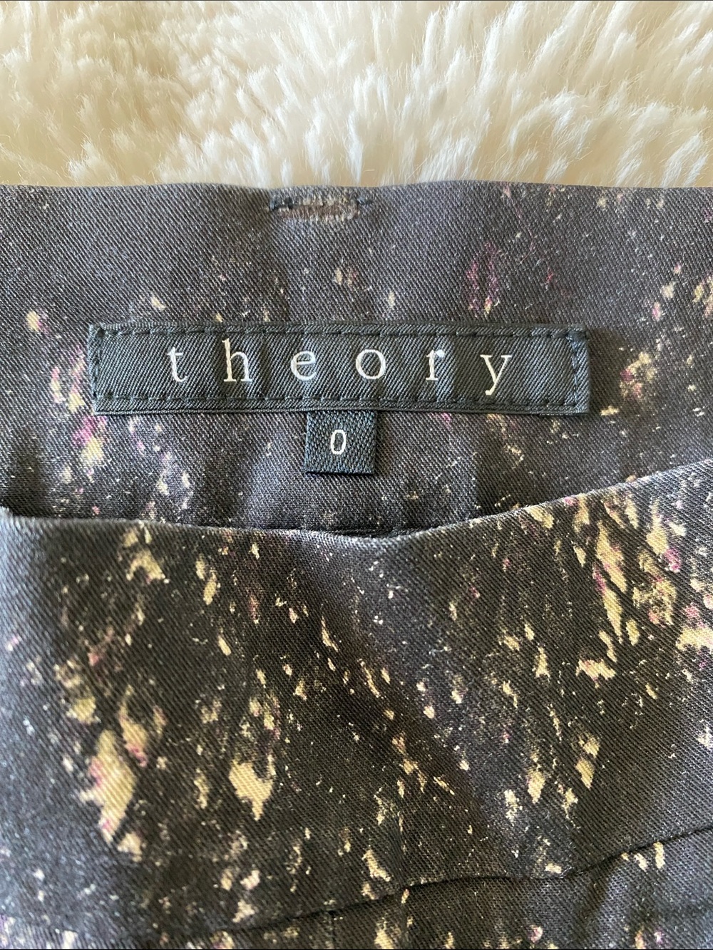 Theory Junius Snake Stretch Pants Size 0 View 2